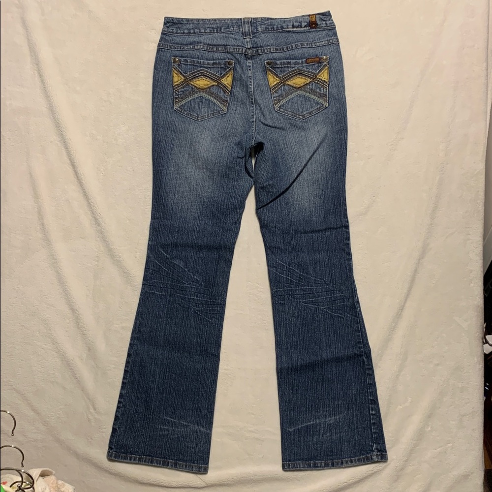 Zana Di bootcut  Leg Jeans embroidered size 14